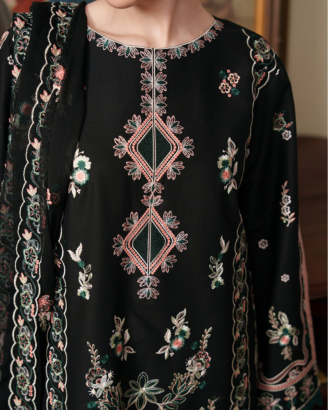Midnight Majesty Embroidered Luxury Lawn 3-Piece