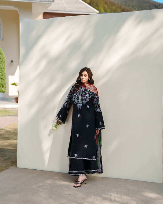 Noir Garden Embroidered Lawn 3-Piece