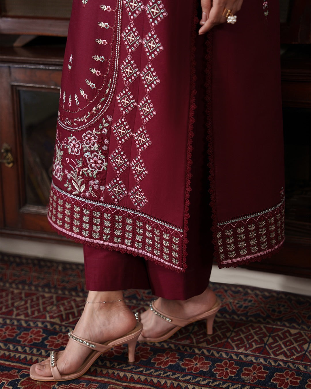 ❤️ Crimson Allure – Embroidered 3 Piece Lawn Suit