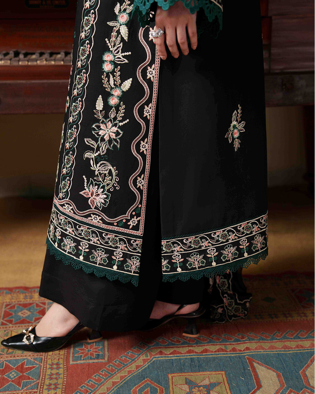 Midnight Majesty Embroidered Luxury Lawn 3-Piece