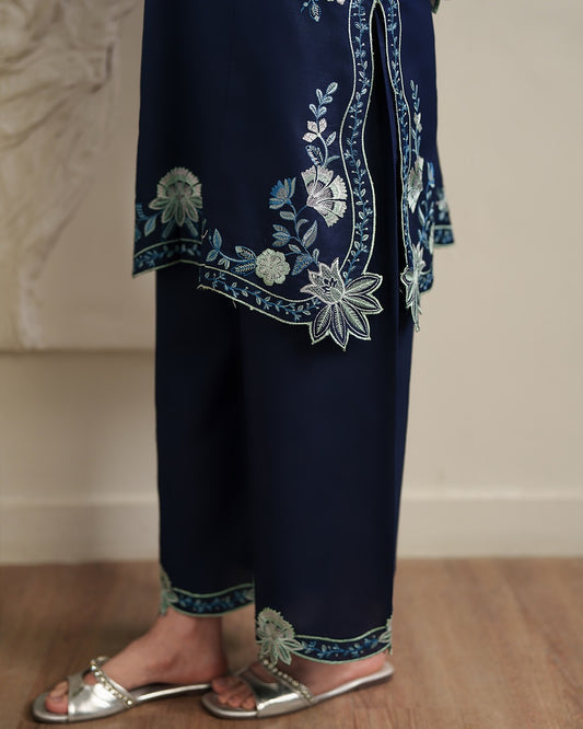 Saya: Winter Serenity Deep Blue Embroidered Khaddar Ensemble