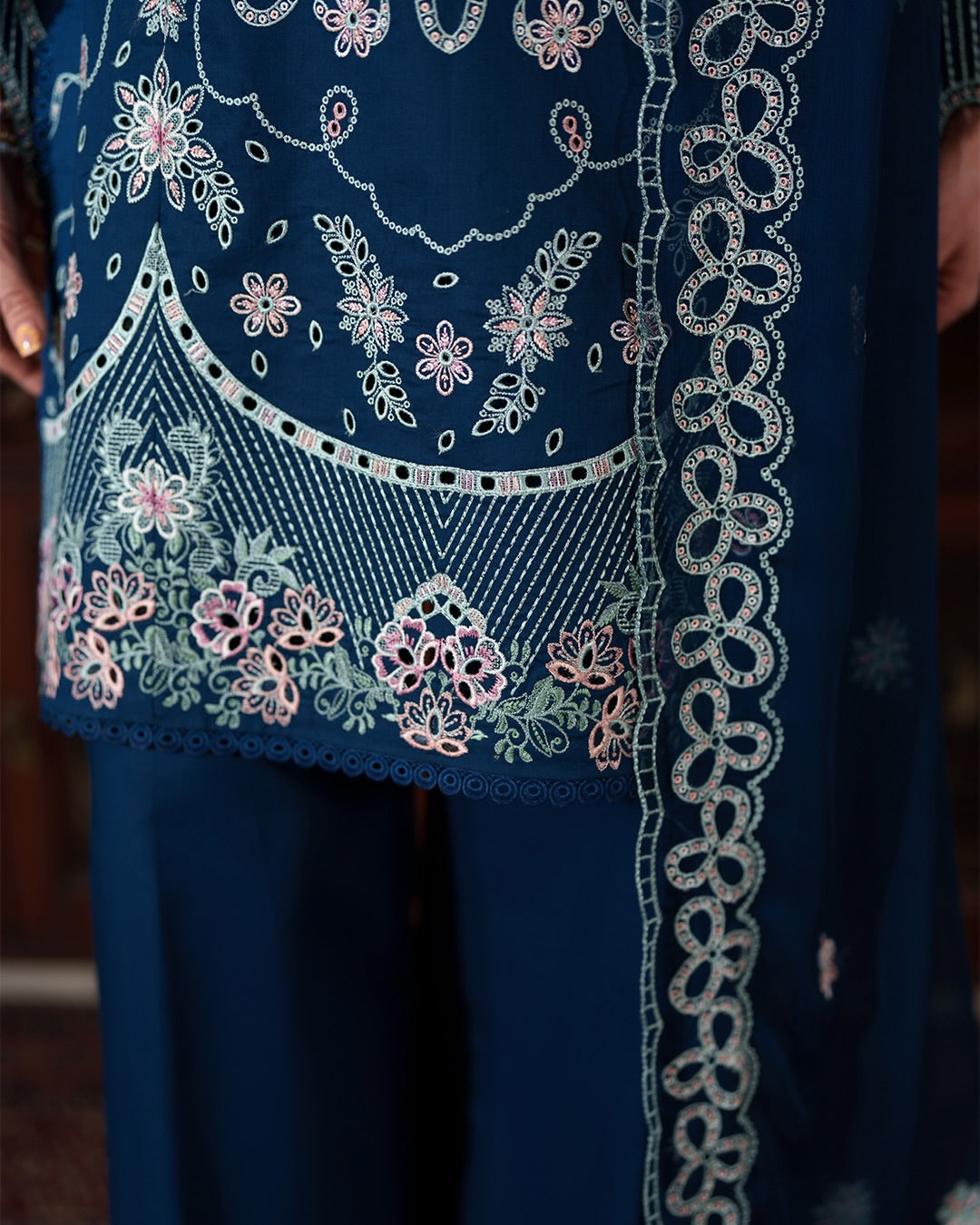 Blush Bloom Embroidered Lawn 3-Piece Suit